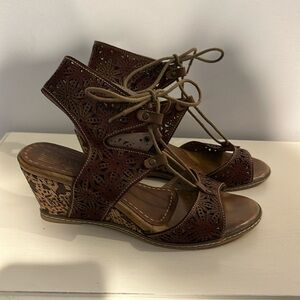 L’Artiste Spring Step Shoes, size 40
